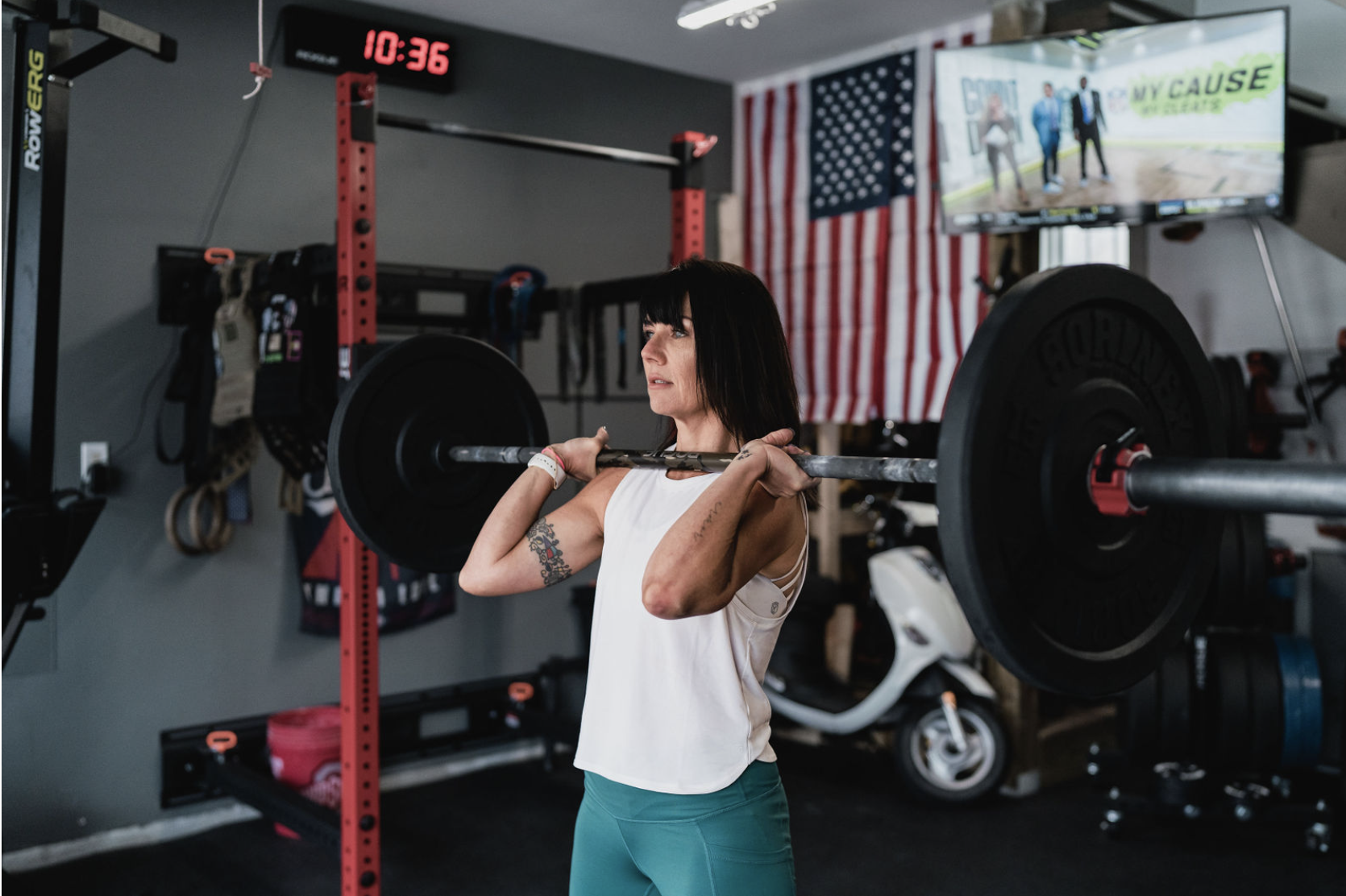 rotor cuff  Mujeres atletas, Inspiración entrenamiento, Ejercicios de  fitness