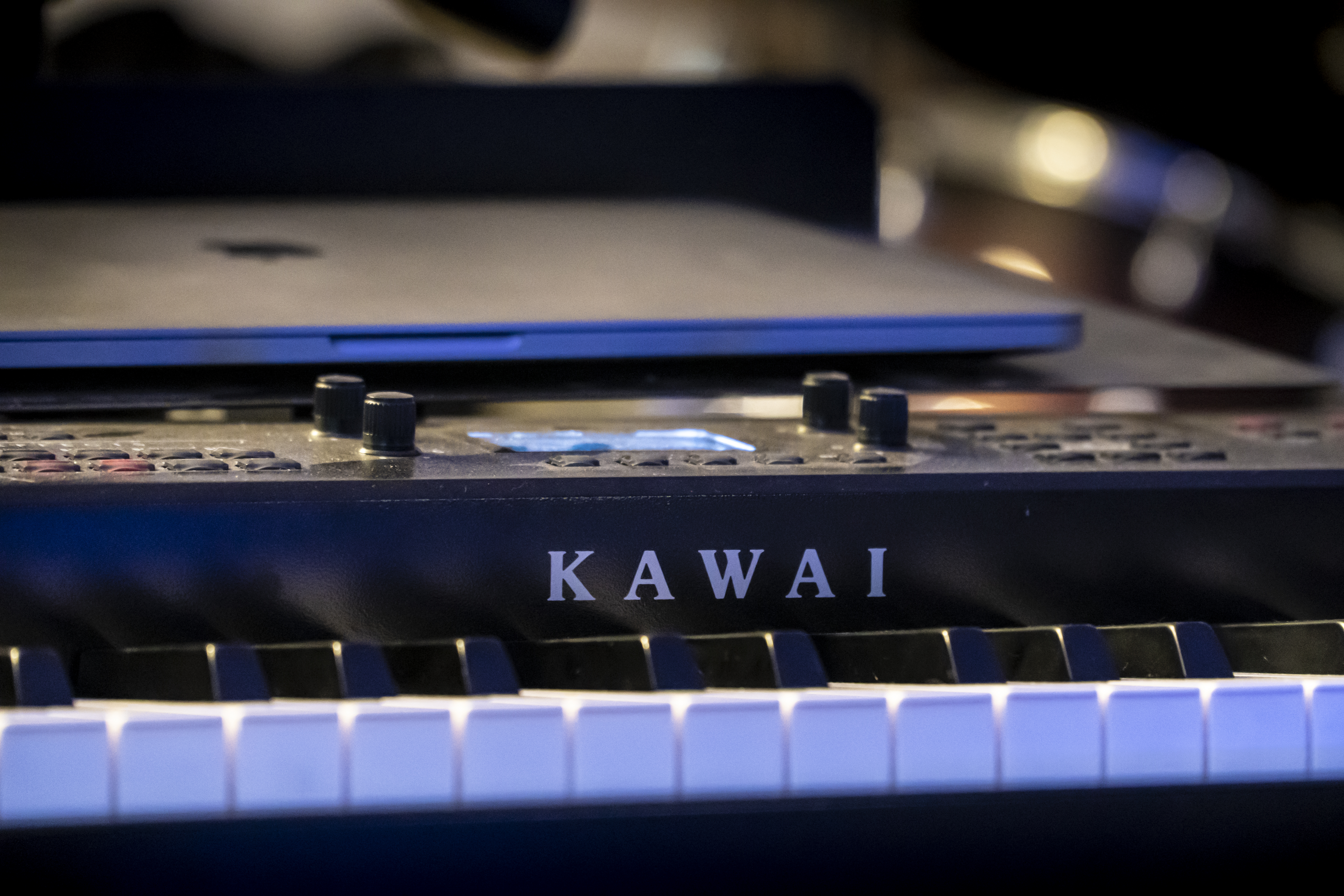 ピアノ KAWAI PW600-