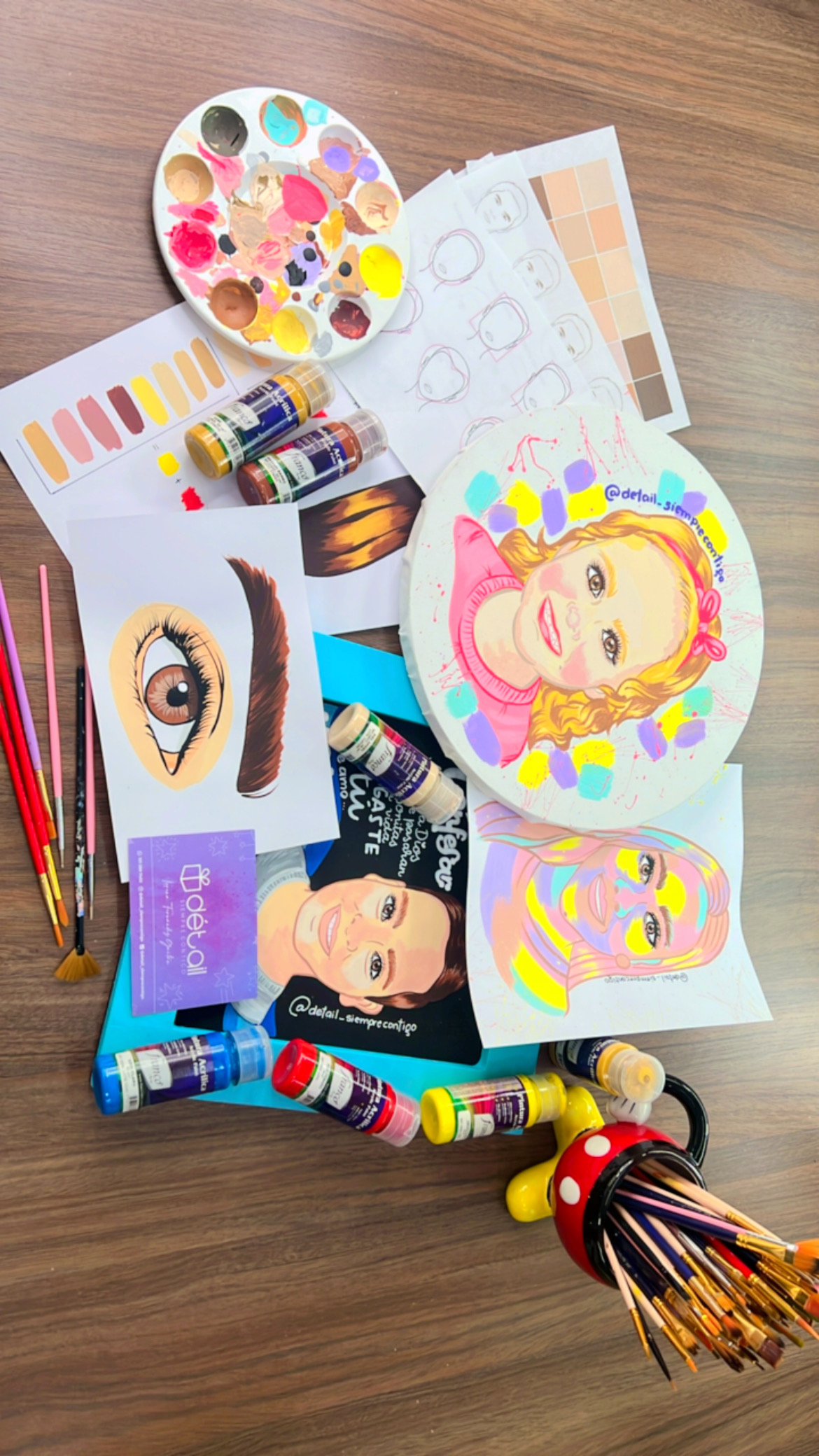 Pintando rostros personalizados con acrílicos