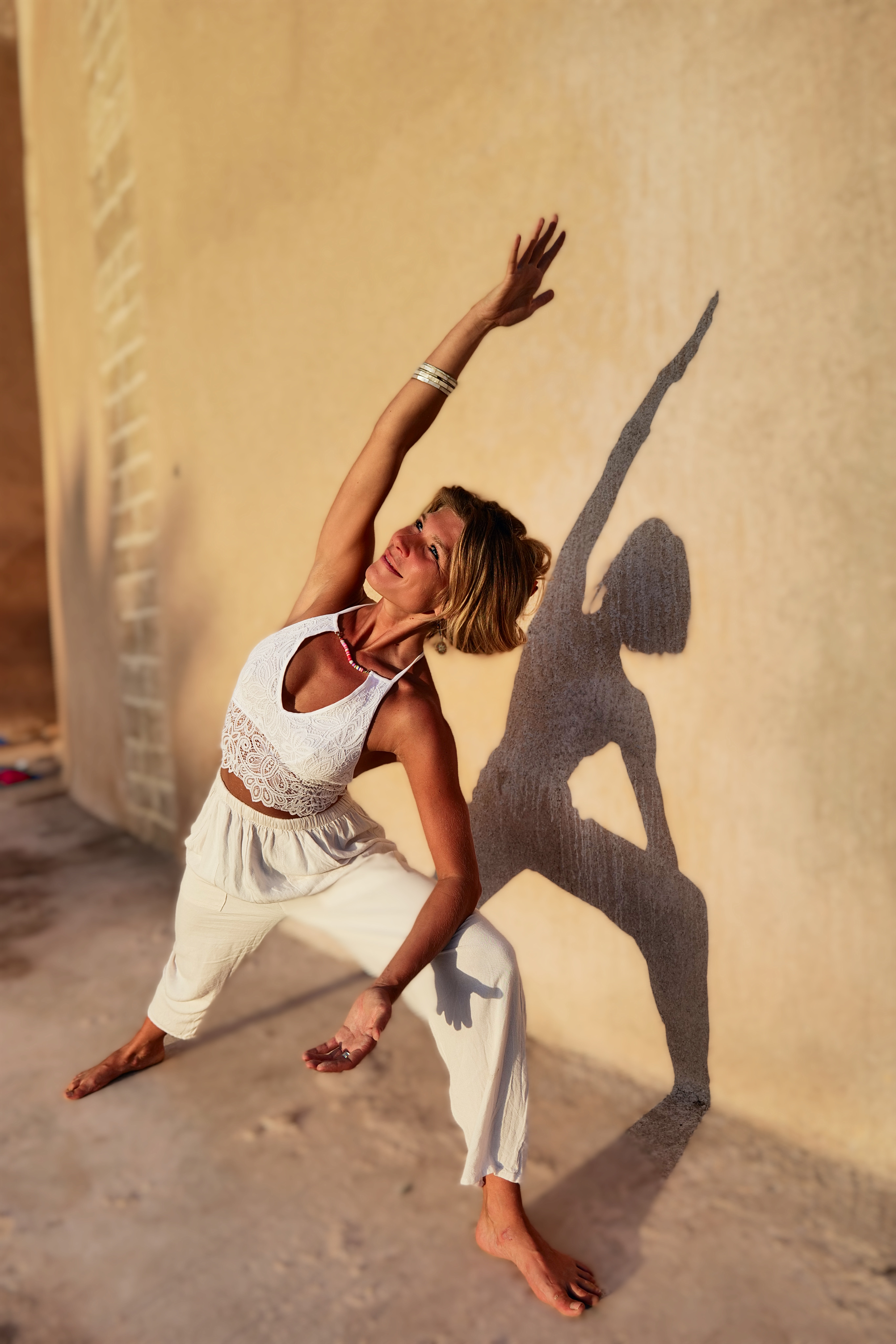 Teach Yoga in English: Essentials