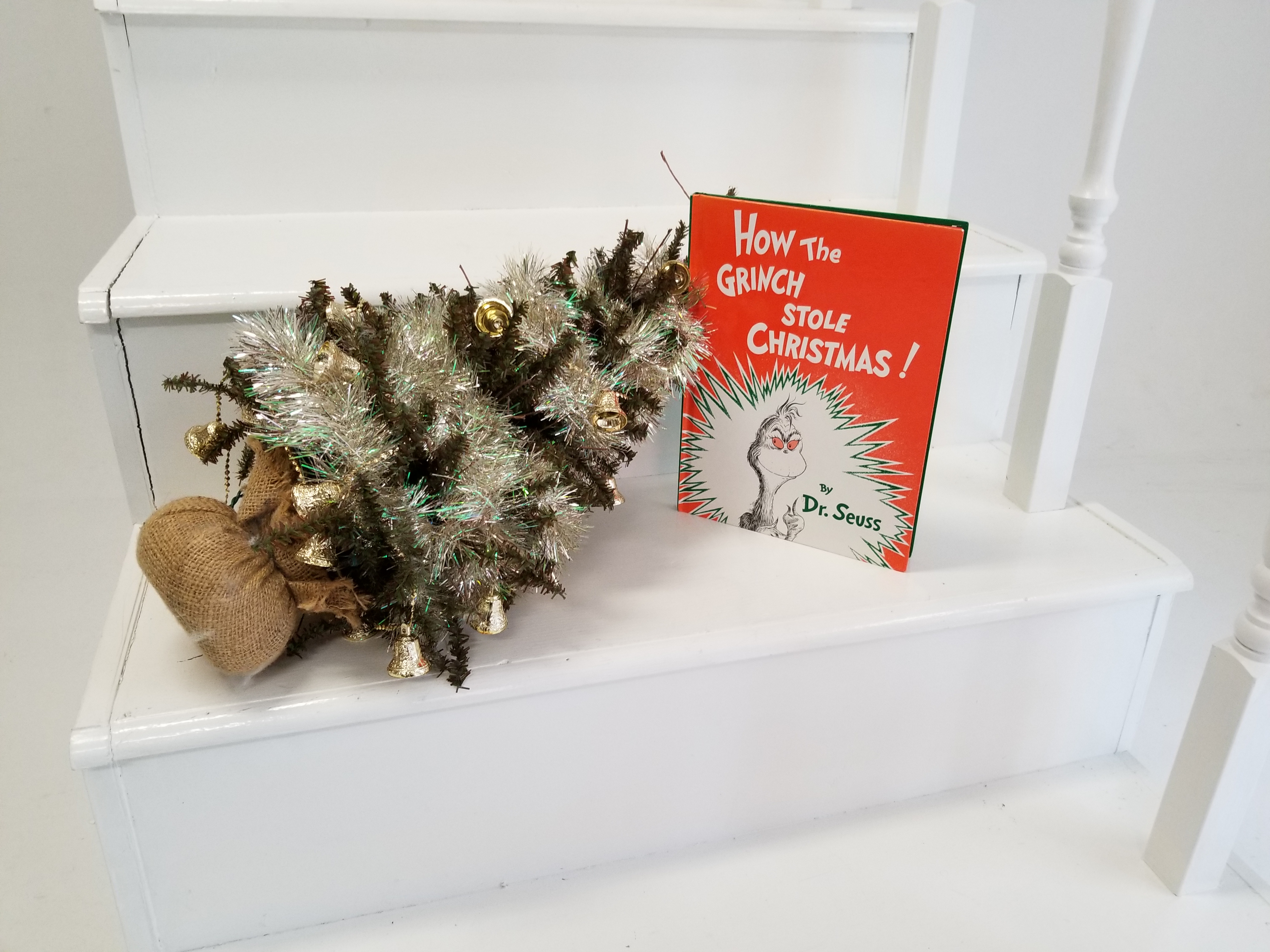 Grinch book and Christmas tree