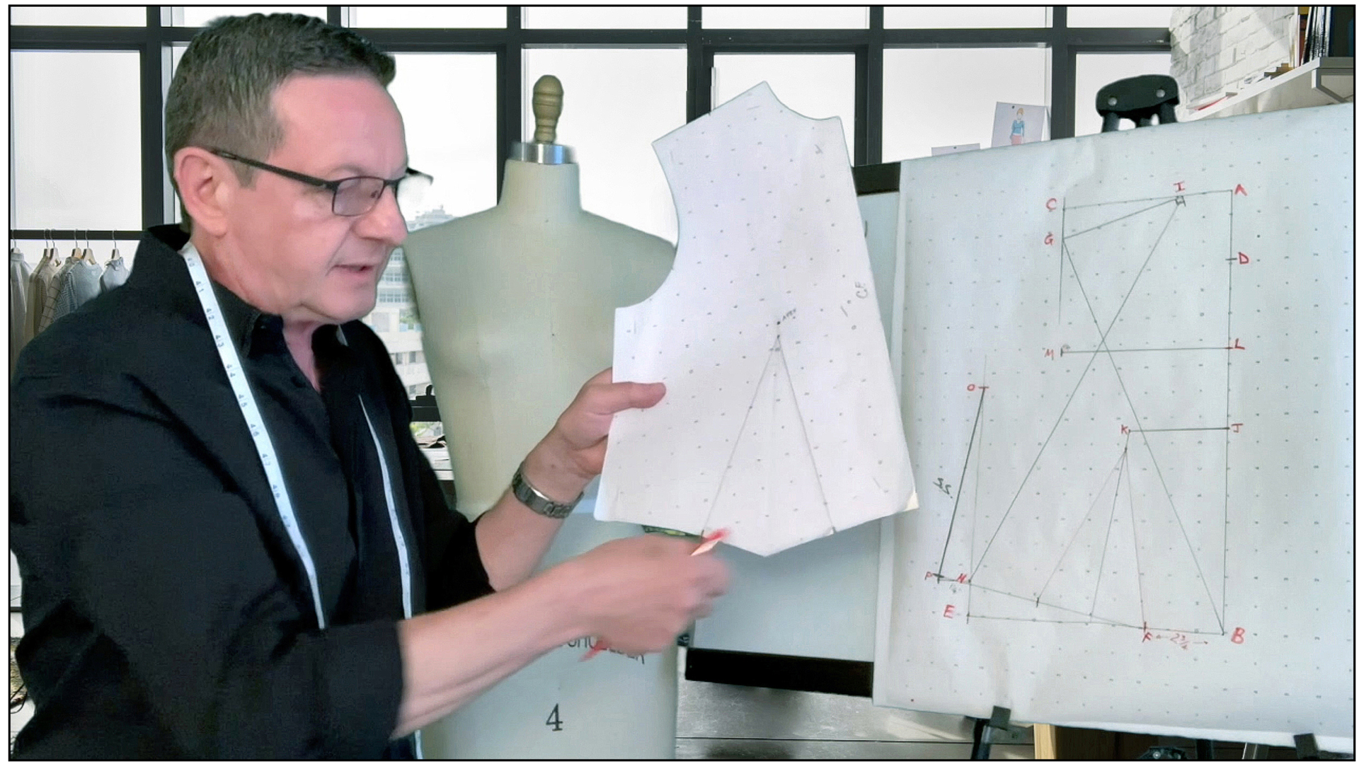 How To Draft a Basic Bodice For Fashion Design: Pattern Making