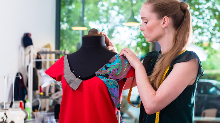 How many fashion collections to produce: lessons for beginner designers