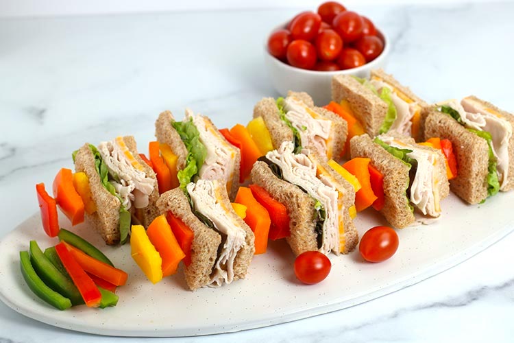 turkey-sandwich-kabobs-with-bell-peppers