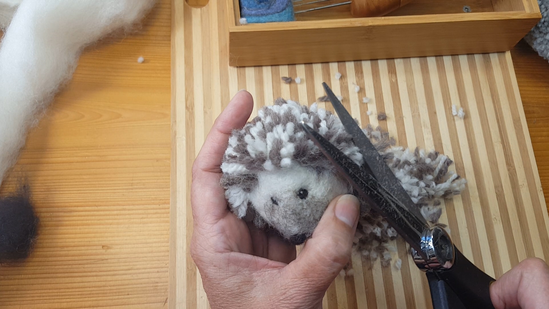 Needle Felted Hedgehog technique