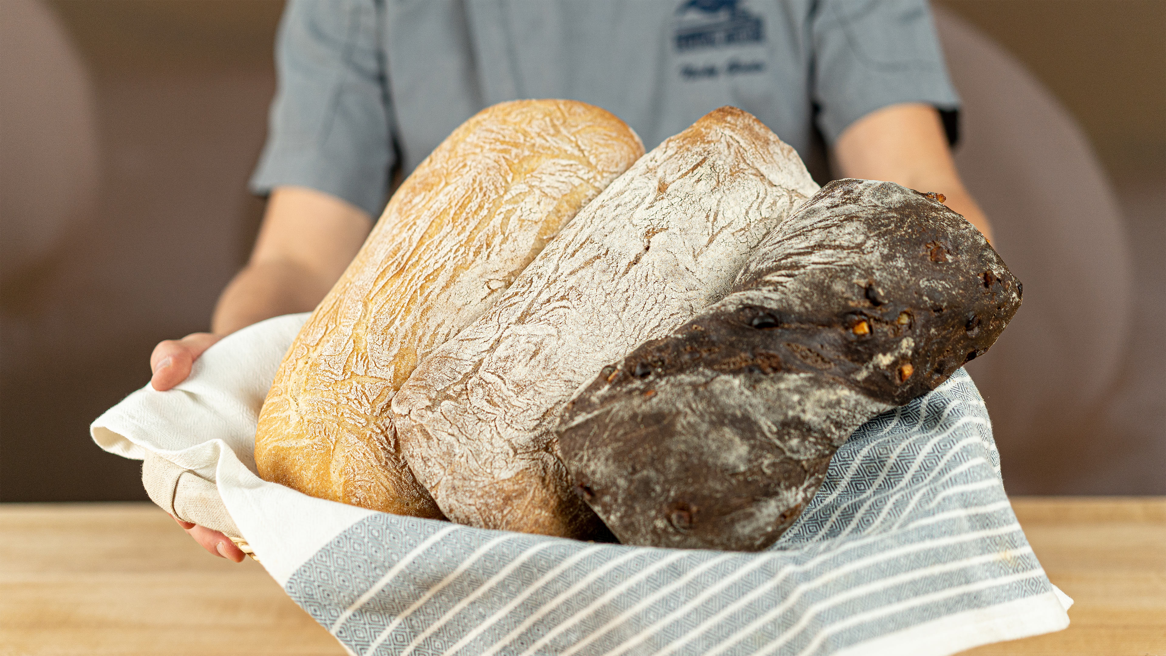 Learn how to make ciabatta bread – online baking class