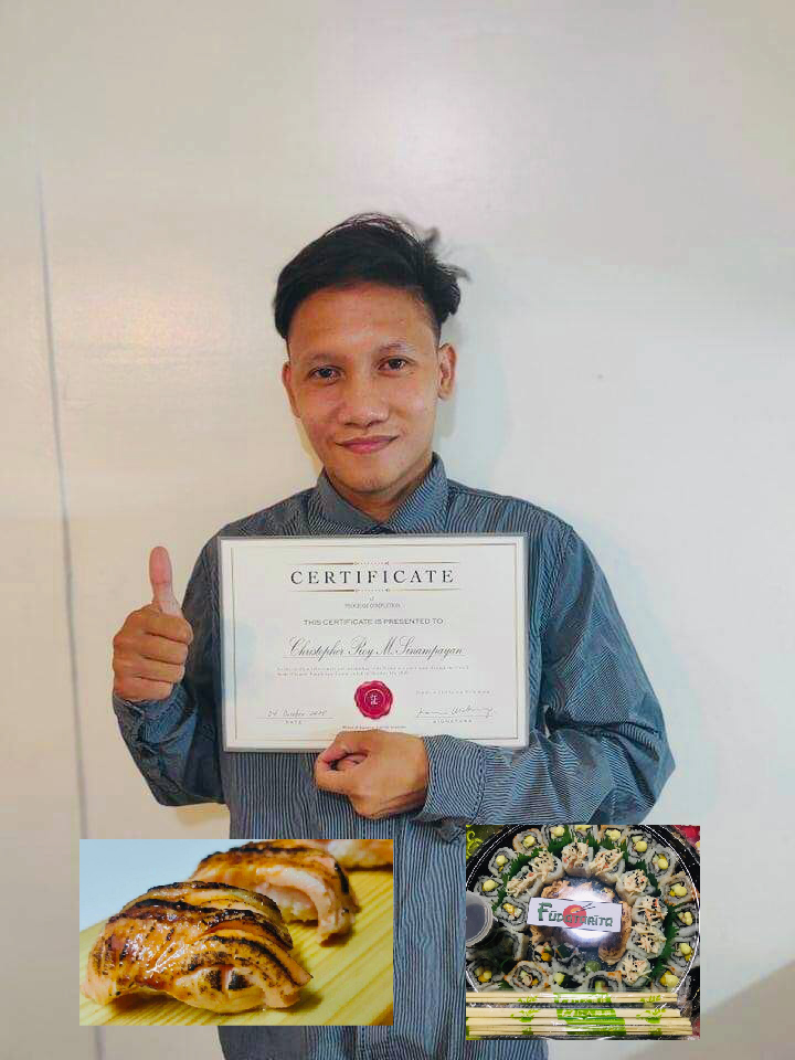 Successful Student with the certificate from Online Sushi Masterclass