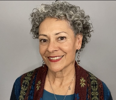Linda González, MSW, MFA
