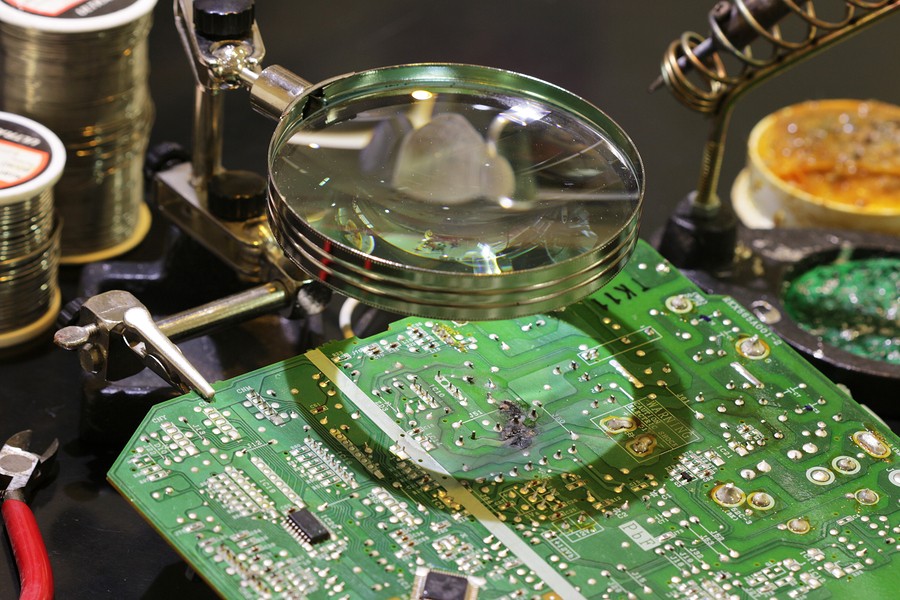 Why Circuit Boards Should Be Repaired Instead of Replaced