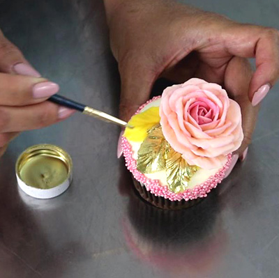 painting buttercream in gold