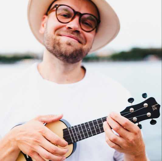 Tenis Dimants - Ukulele Next Level