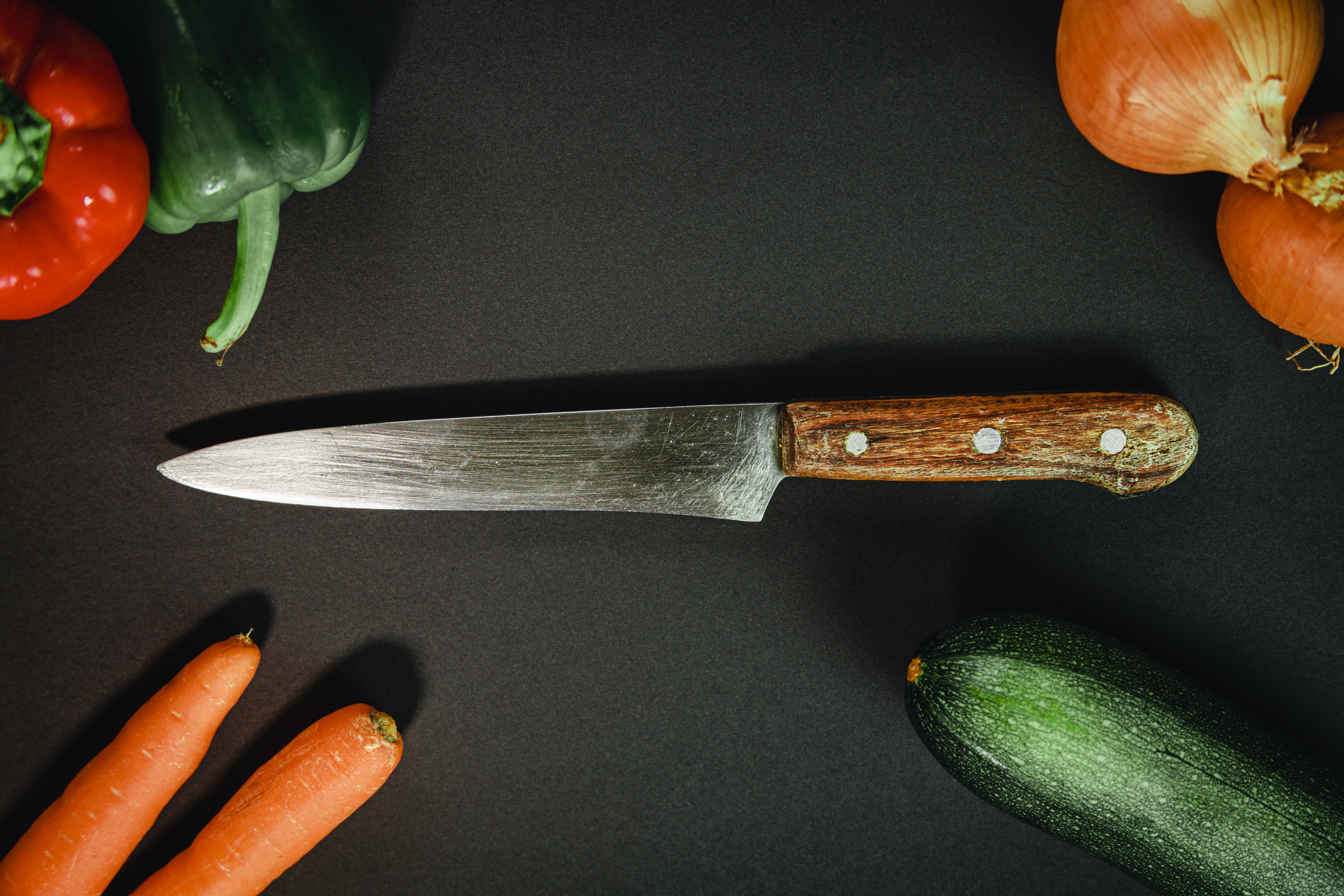 knife with some veggies