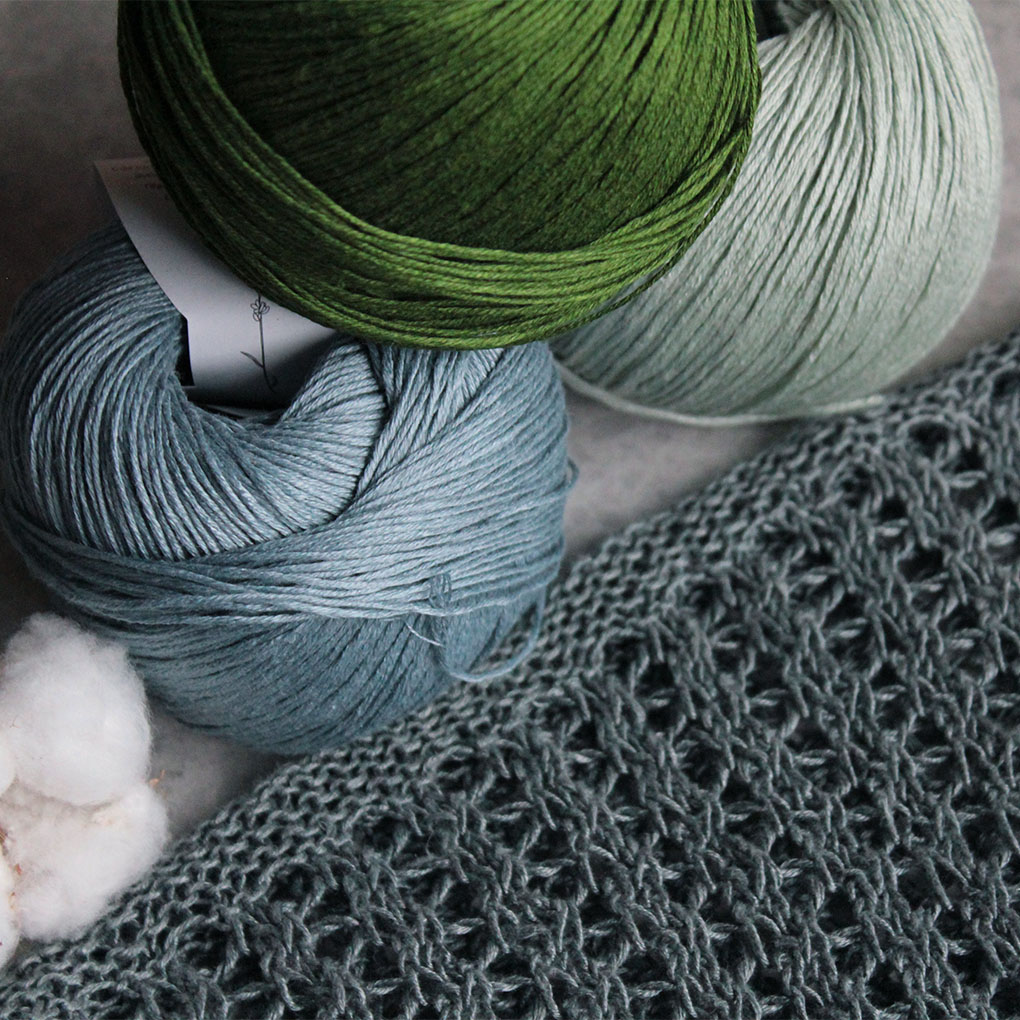 Silk Yarn with Huevos Tank