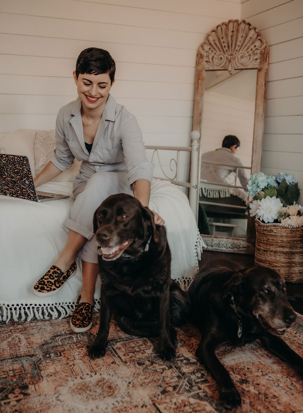 Tori Mistick with chocolate labs