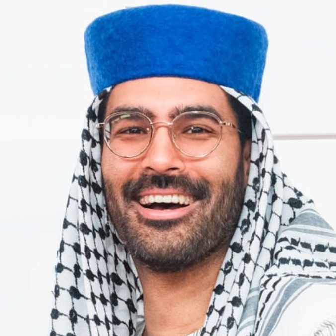 Abbas Rattani is the founding director of MIPSTERZ, a nonprofit that works to amplify the work of Muslim and BIPOC artists. In this free course for Zoo Labs Abbas teaches how to run successful crowdfunding campaigns on platforms like Kickstarter to reach your fundraising goal.