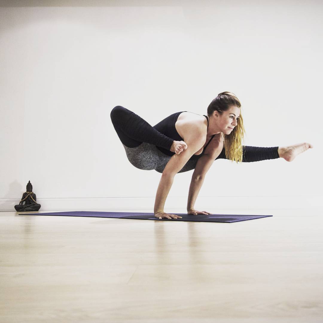 Hatha vs Ashtanga vs Vinyasa Yoga: What's the Difference and Which