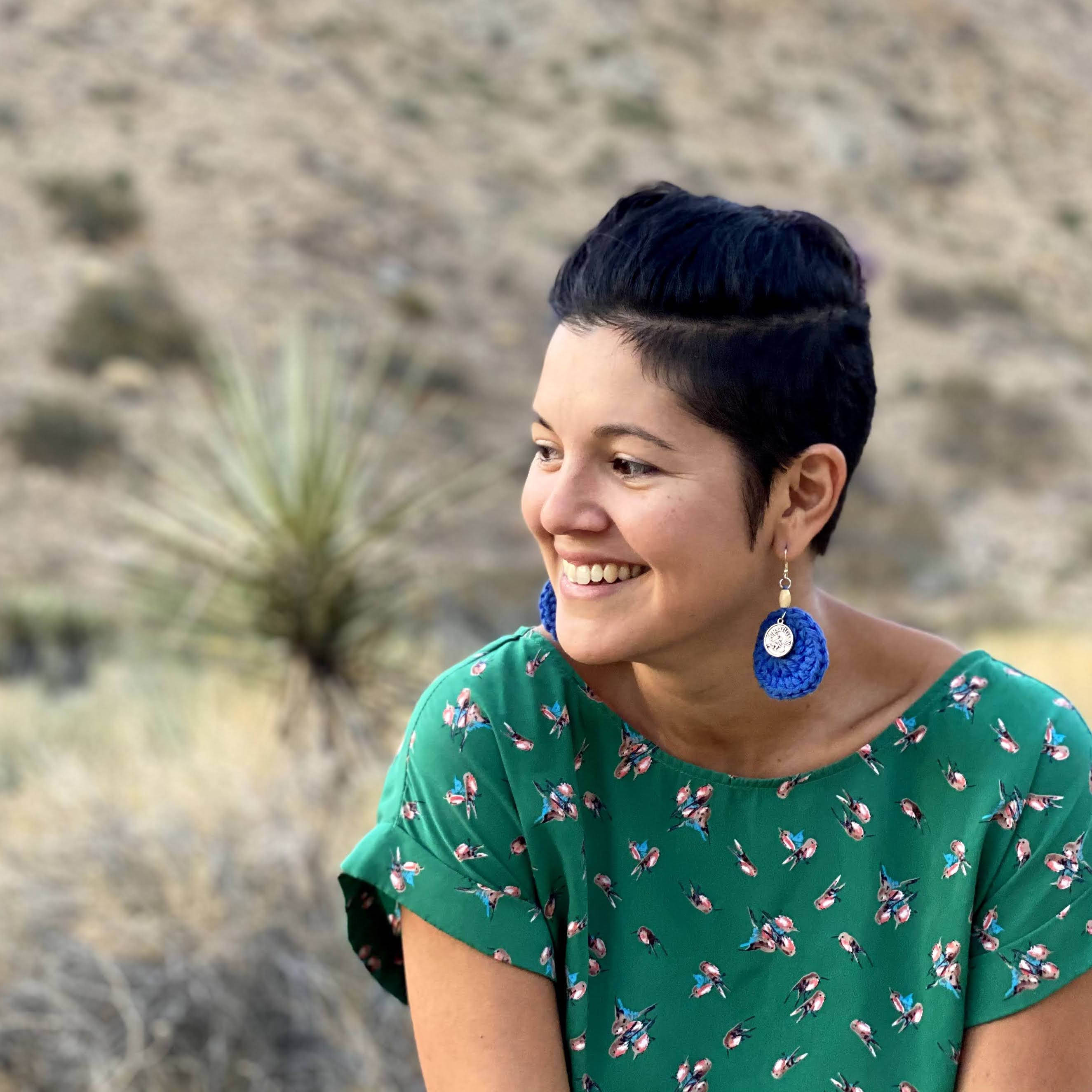 Headshot of instructor Amanda Machado.