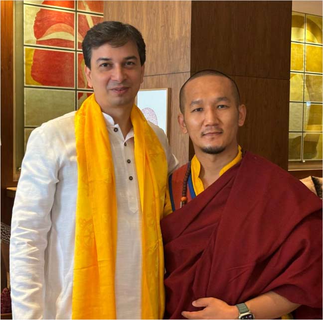 Acharya Upendra Ji in discussion with 8th Chokyong Palga Rinpoche