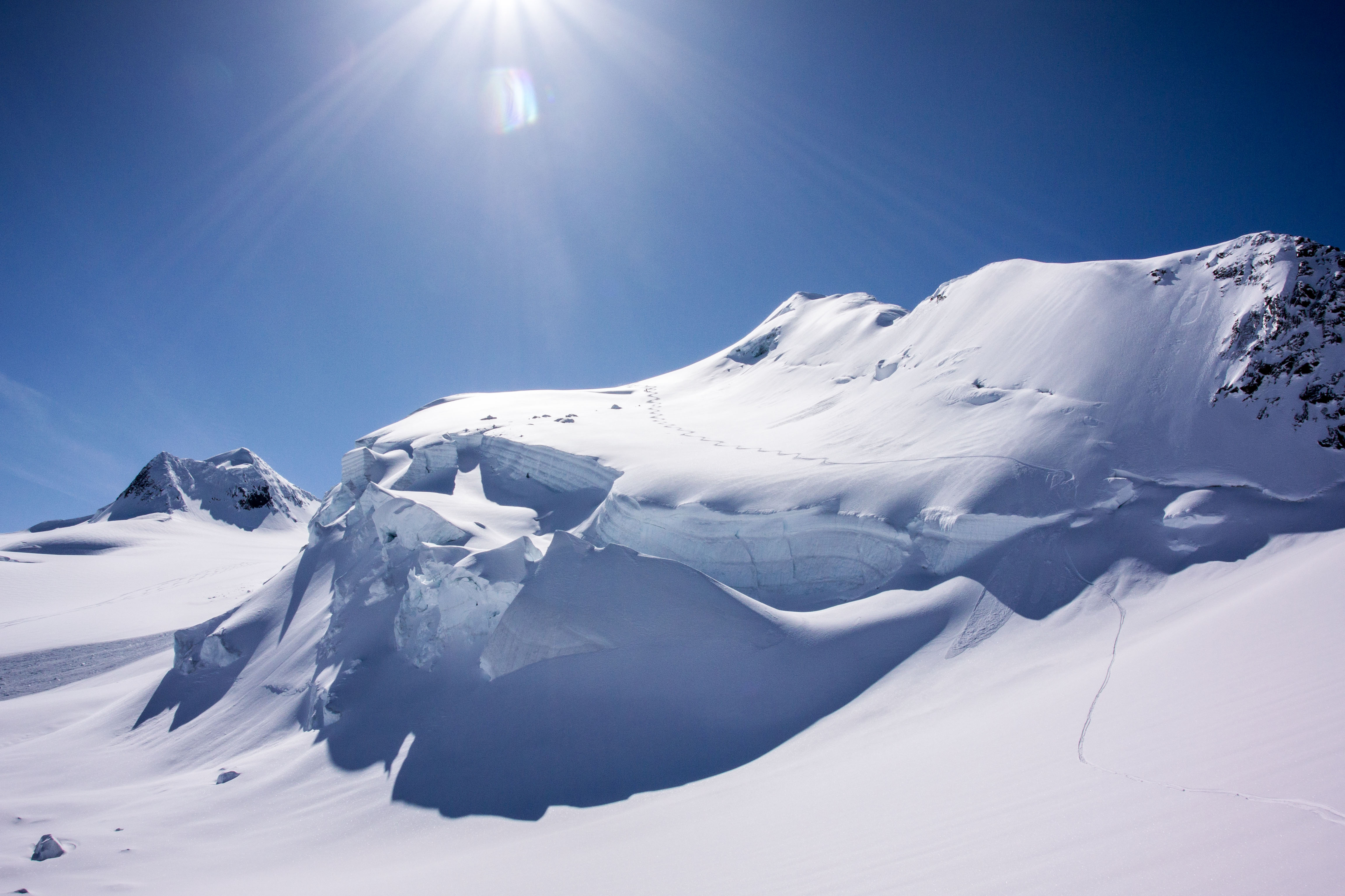 Avalanche course powder skiing canada guide 