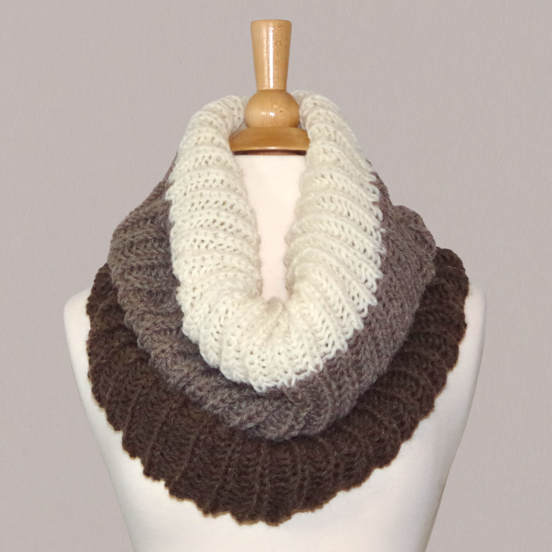 Shortcut Brioche Cowl Knitting Pattern | Yay For Yarn