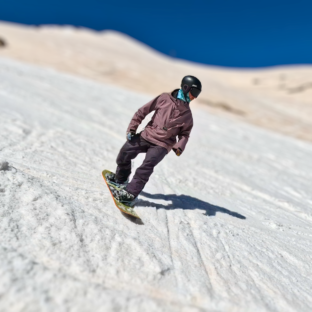 heelside turn snowboard