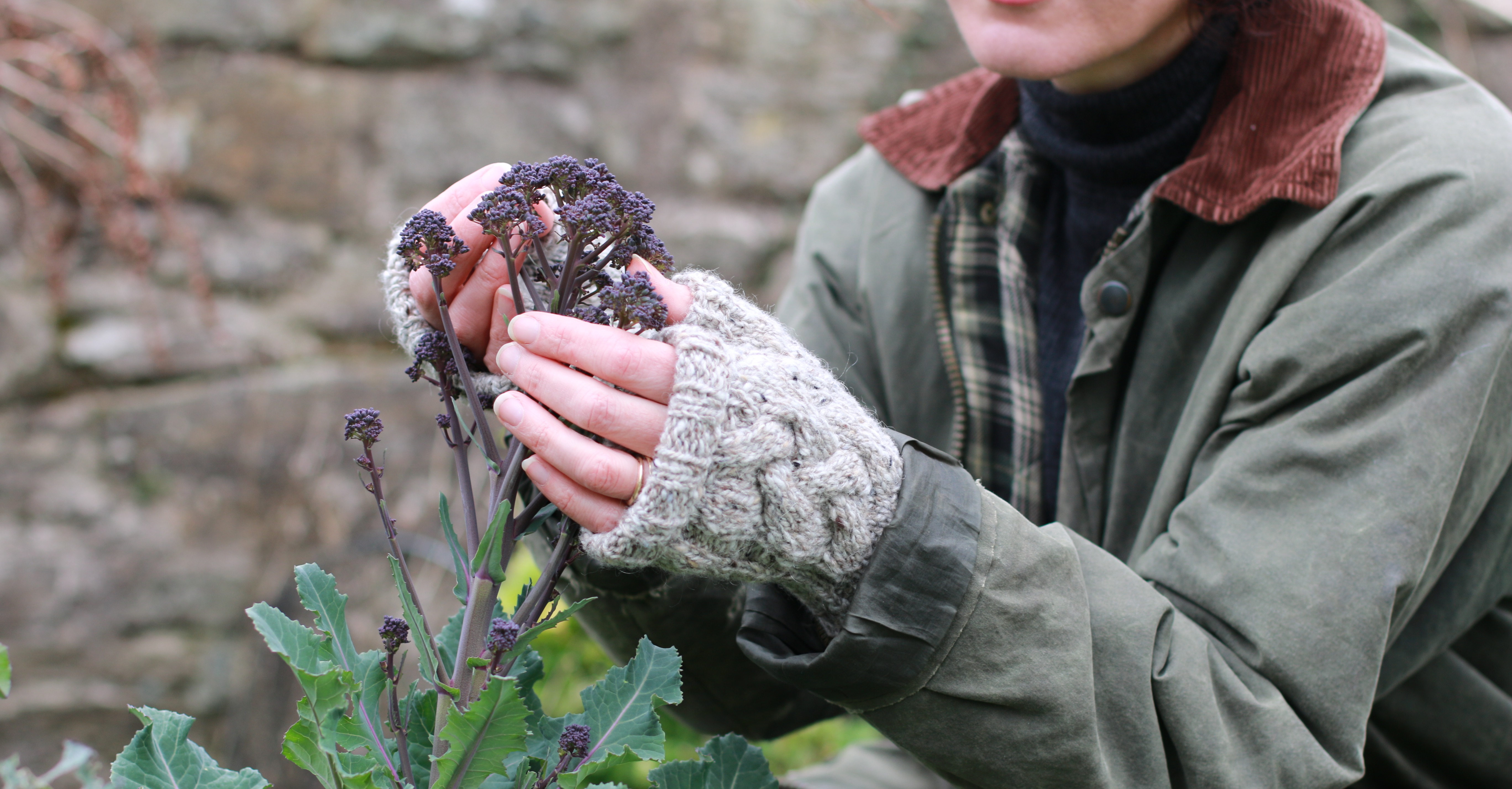 Inis Beg Hat and Mitts