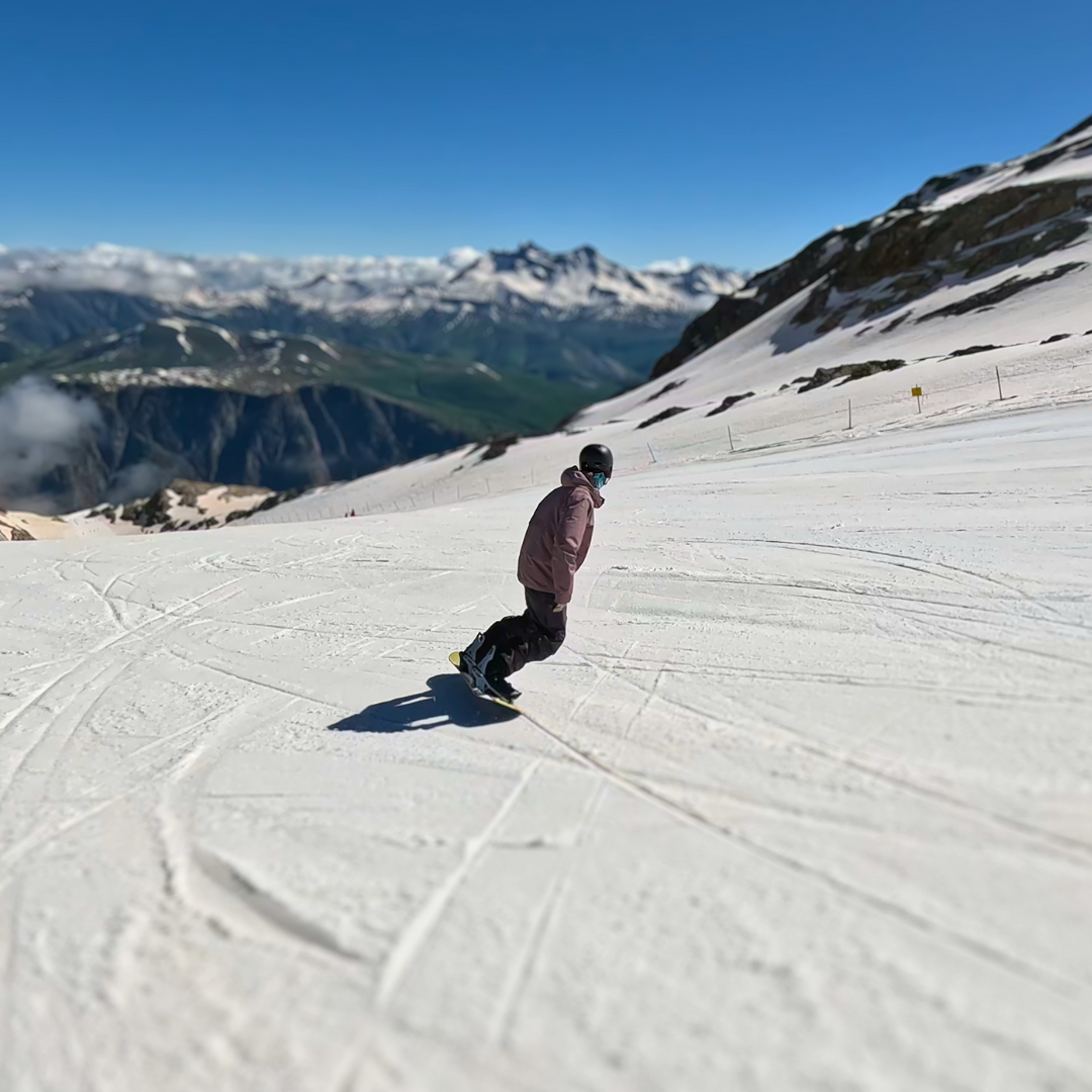 snowboarding toe side carve