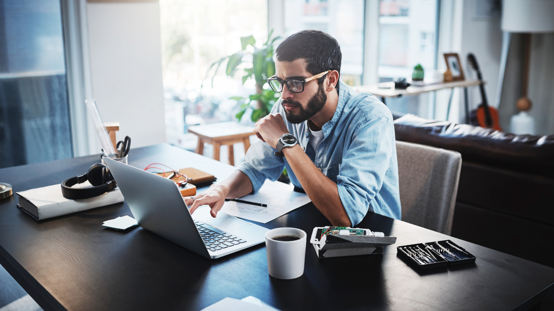 Man looking at computer screen