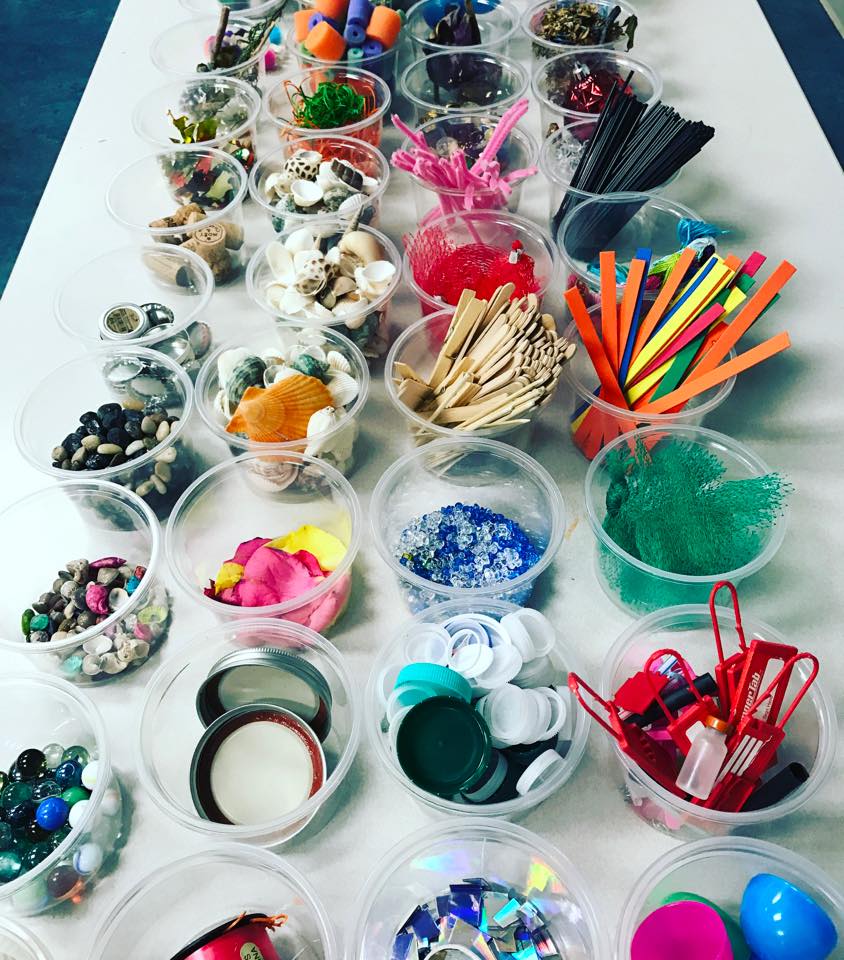 loose parts in clear cups