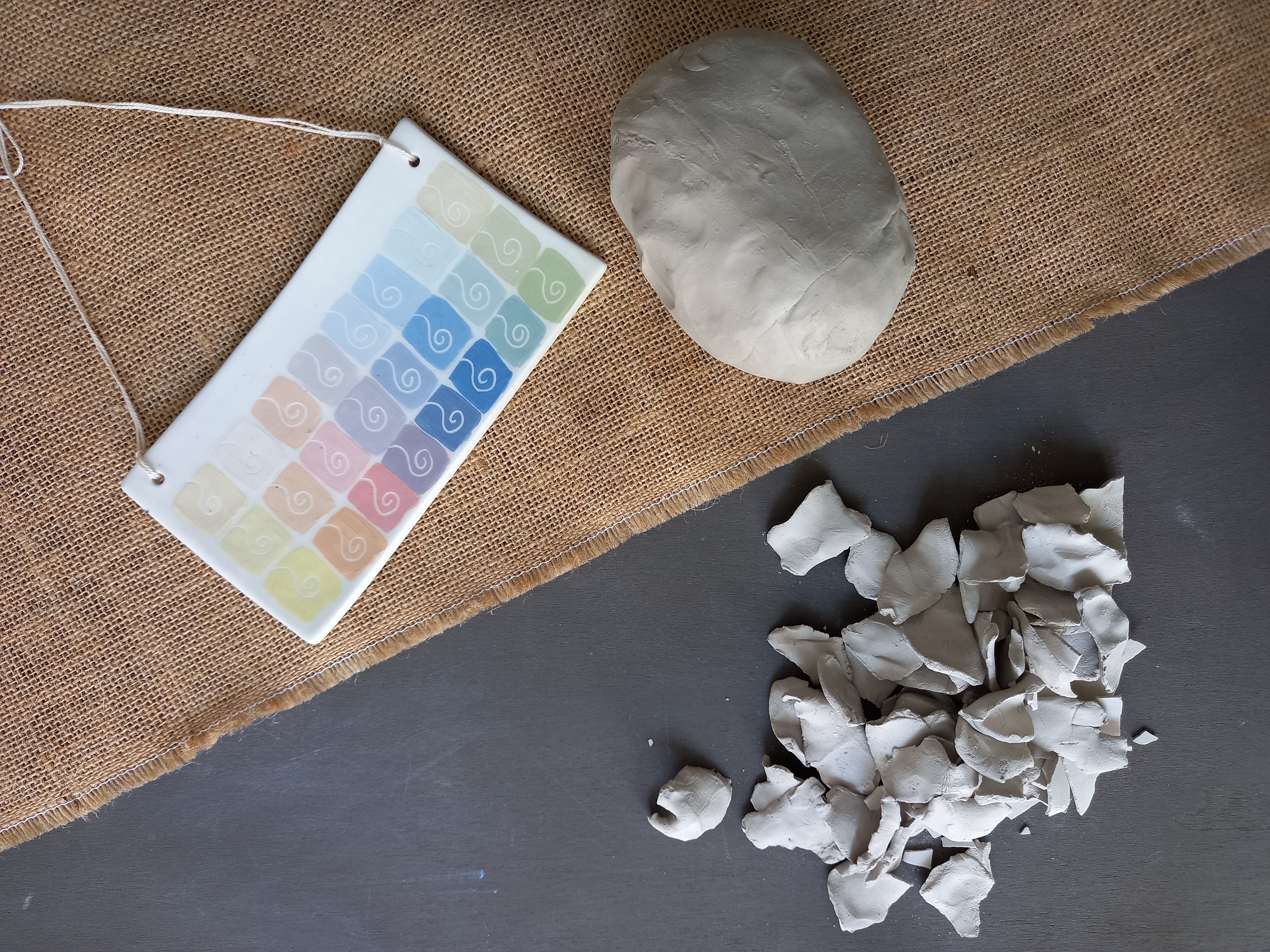 Corso di Ceramica Online per imparare a riciclare le argille e creare colori engobbi personalizzati