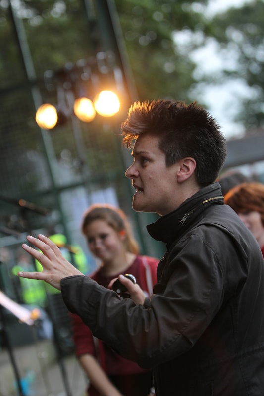 picture of Al Start - conducting choir at Glyndebourne