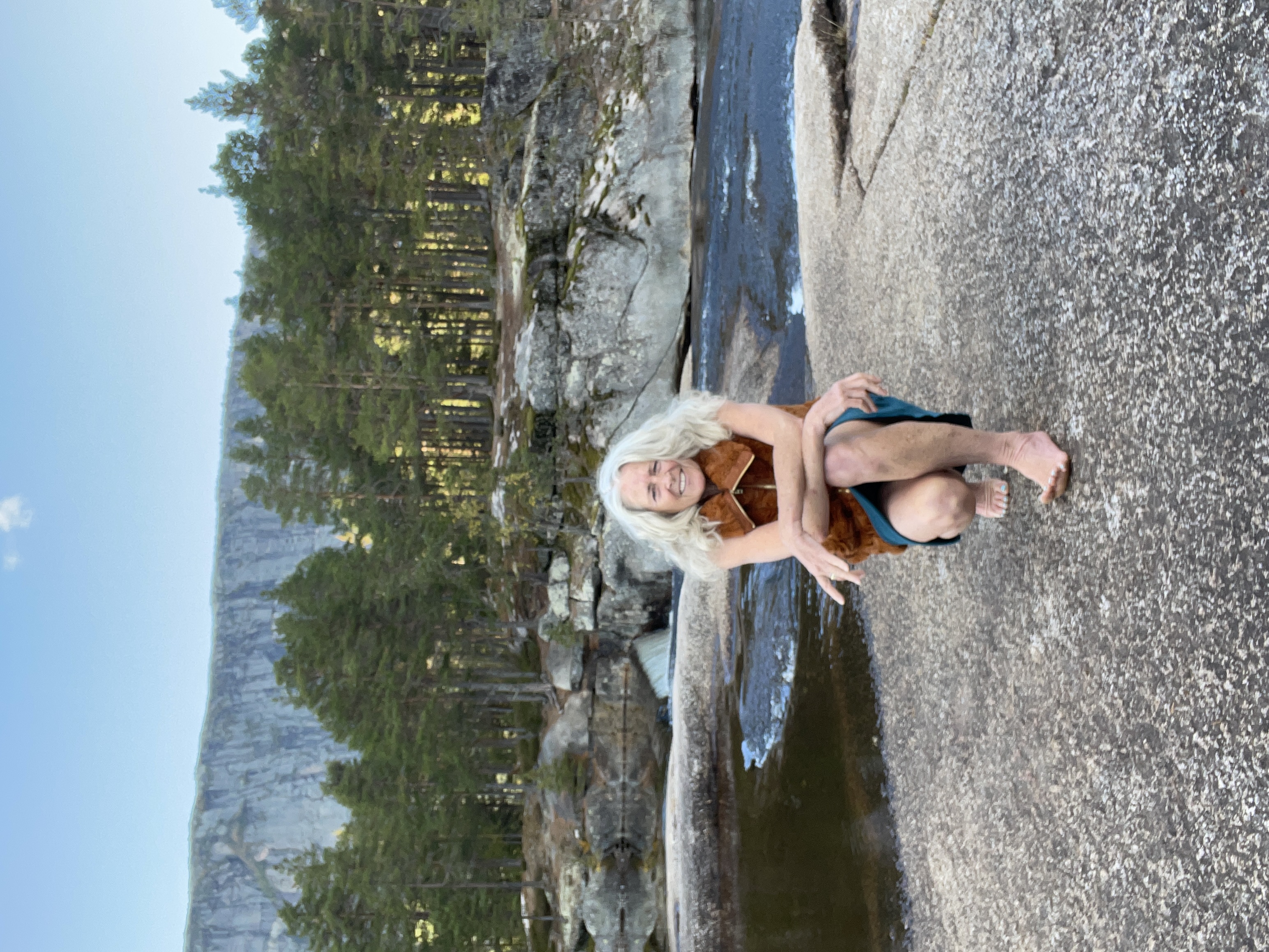 Barefoot Sue in Norway