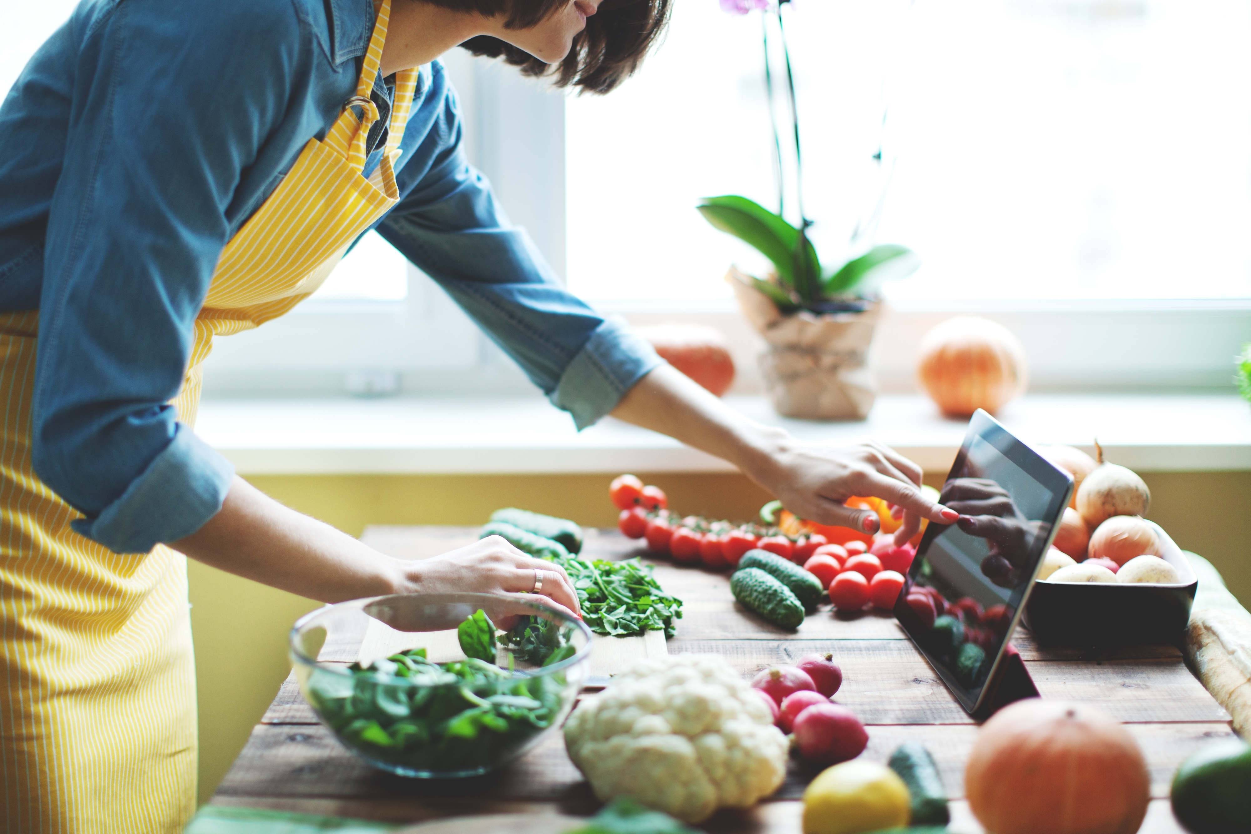 woman prepping meal and meal planning
