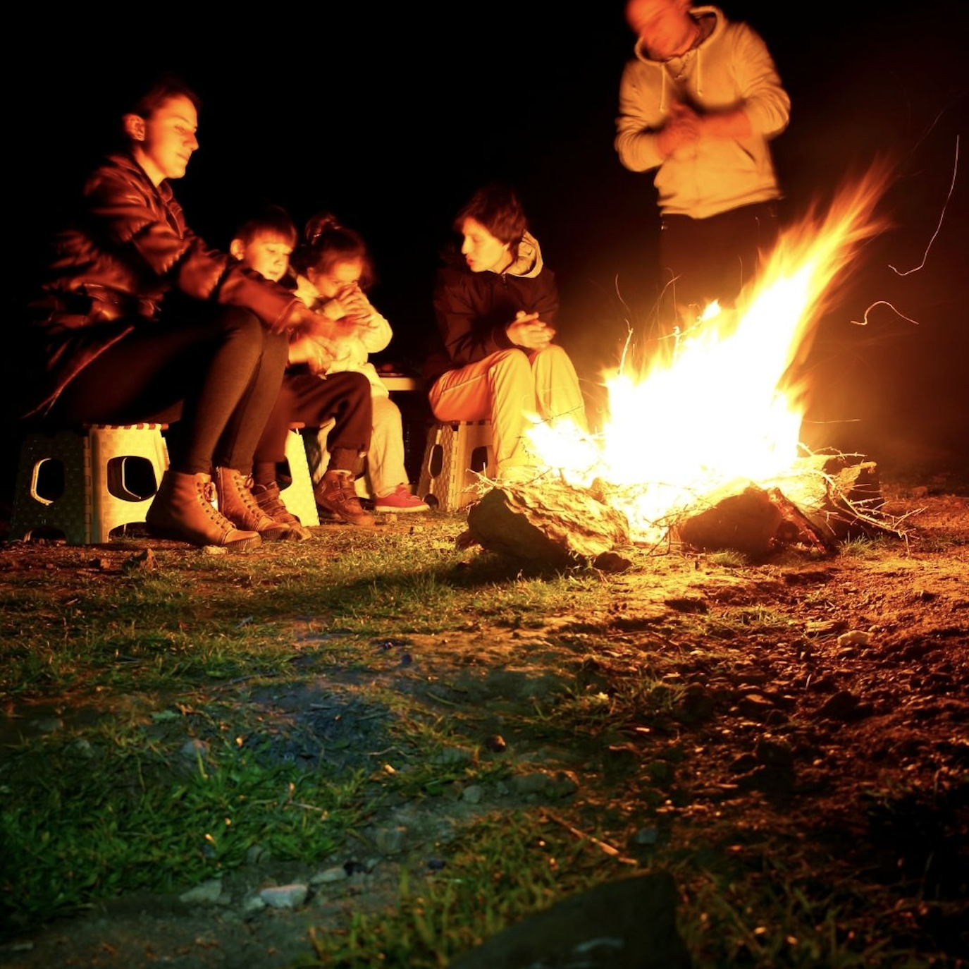 campfire family singalong