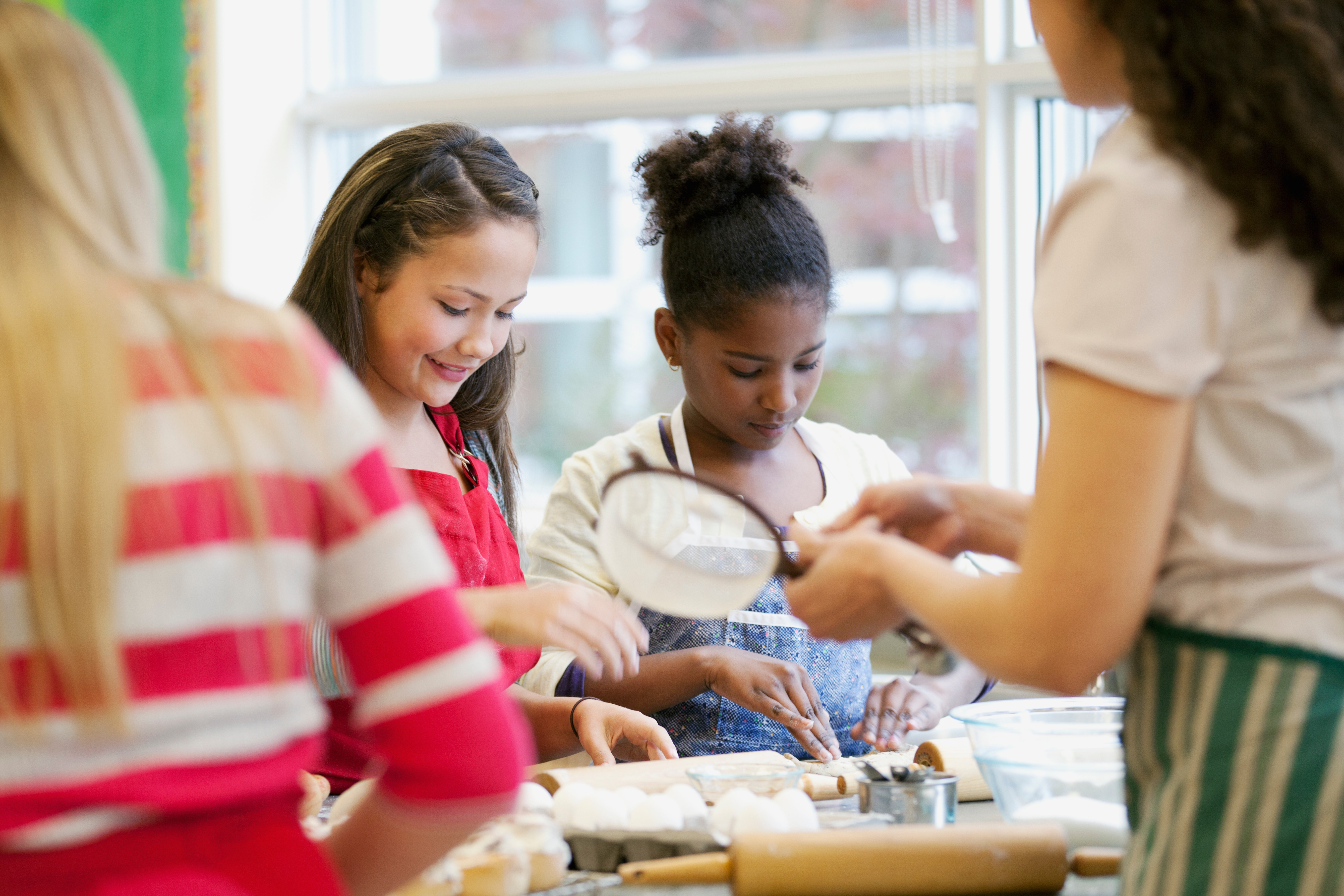 2 girls in cooking class