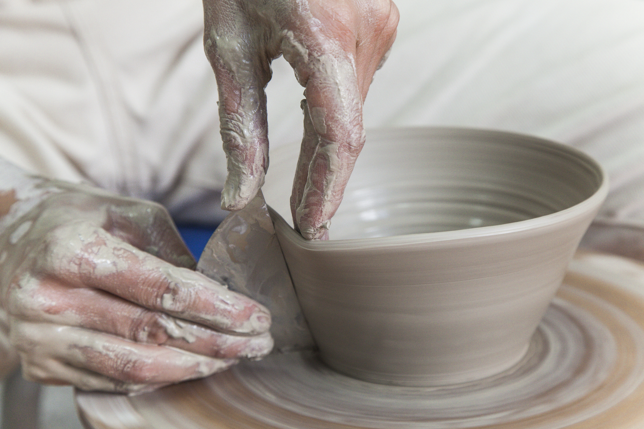 Lezione di Tornio 3 - Rifinire al tornio per ceramica