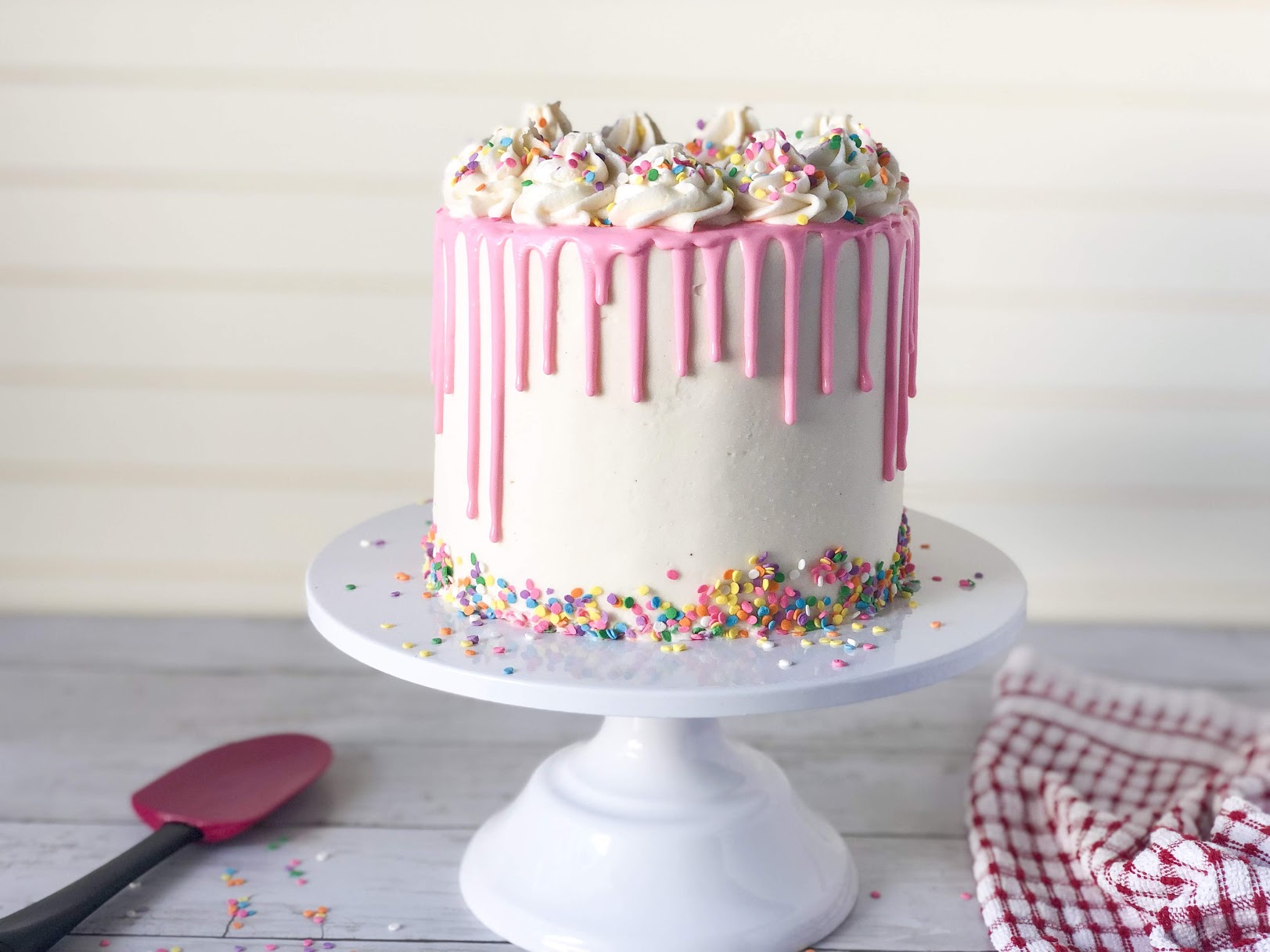 Mastering the Art of Cake Decorating: Essential Tools Every Baker Needs